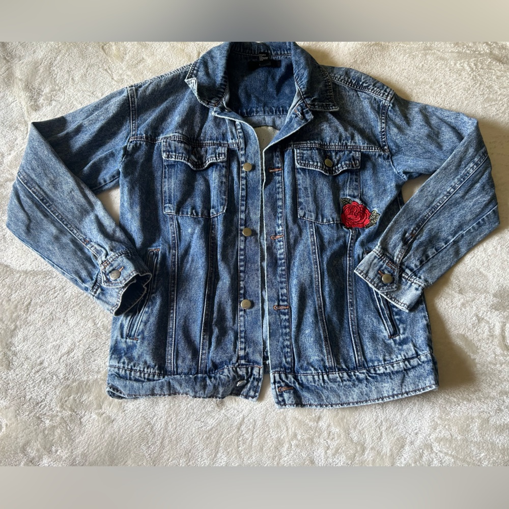 Forever 21 man Blue Denim Jacket size medium